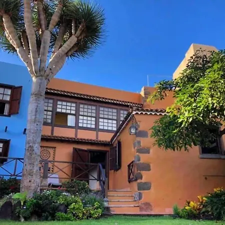 La Casona De La Rambla - Private Garden + Jacuzzi Ferienhaus *